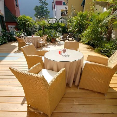 Sembenini Palace Riva del Garda Exterior photo
