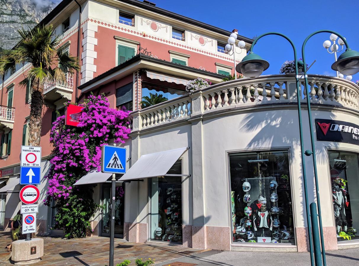 Sembenini Palace Riva del Garda Exterior photo