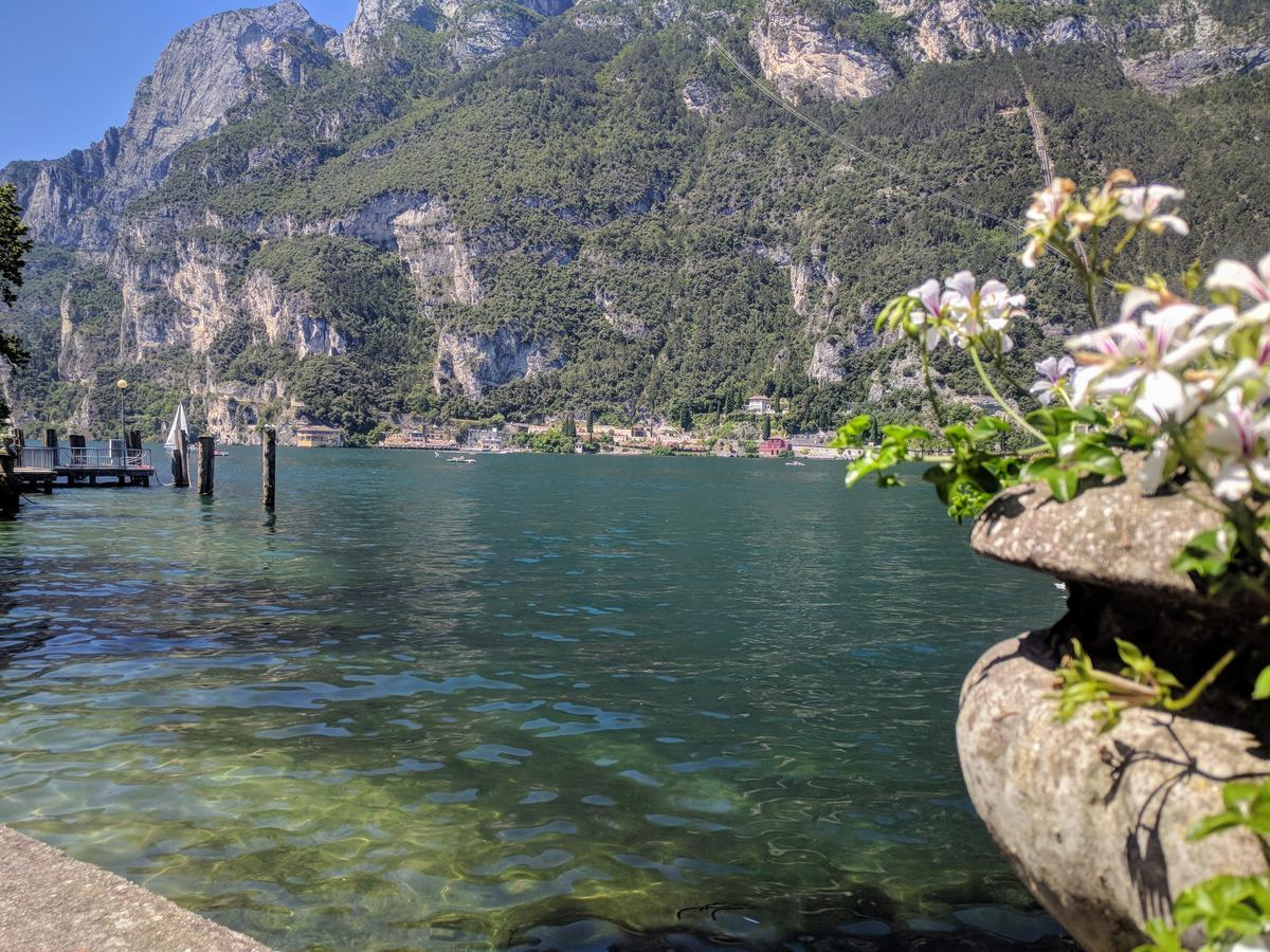 Sembenini Palace Riva del Garda Exterior photo
