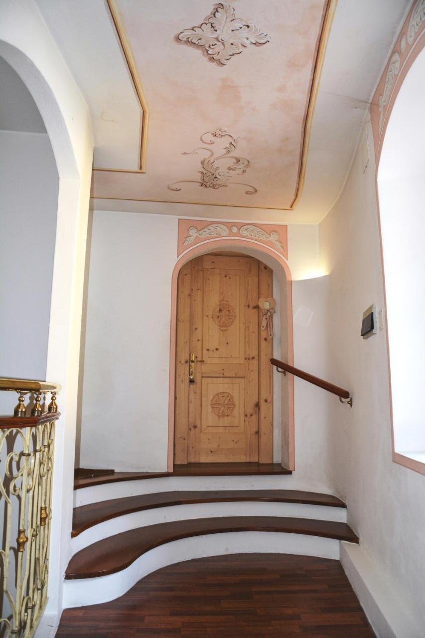 Sembenini Palace Riva del Garda Exterior photo